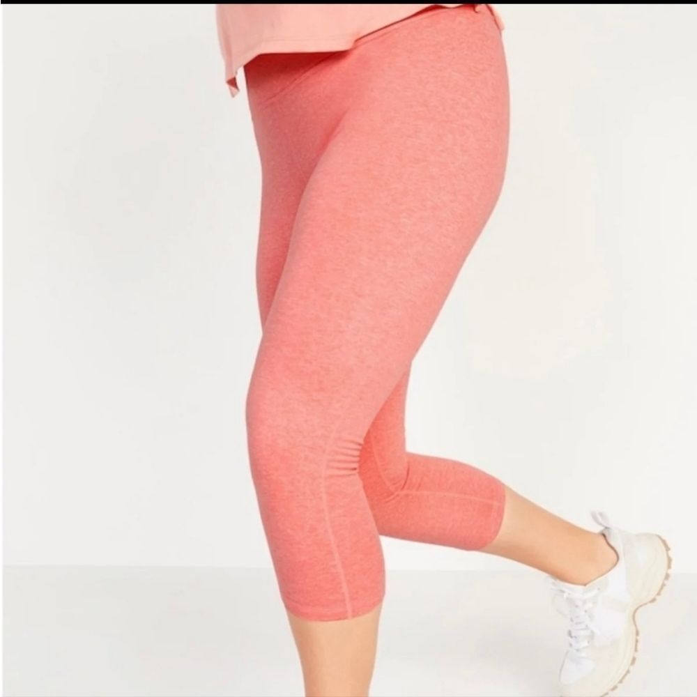 Old Navy CoreCoze High-Waisted Crop Leggings